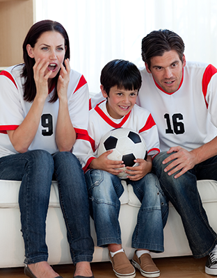 Aprovecha el fútbol para hablar con tus hijos sobre las redes sociales